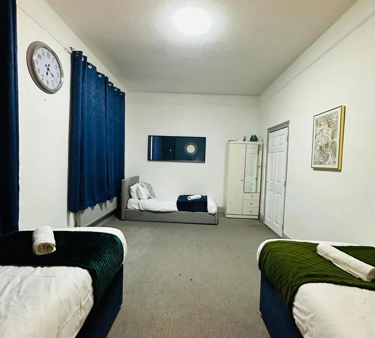 Semesterbostad 4 Bed House With Garden And Hot Tub - Near City Centre Cardiff